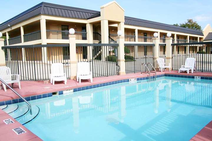 Baymont By Wyndham Fort Walton Beach Mary Esther Exterior foto
